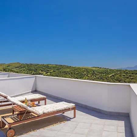 Views, Terrace & Pool - Fibre Wifi - Simplytarifa Apartment *