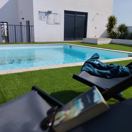 Apartment Views, Terrace & Pool - Fibre Wifi - Simplytarifa *