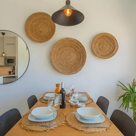 Views, Terrace & Pool - Fibre Wifi - Simplytarifa * Tarifa