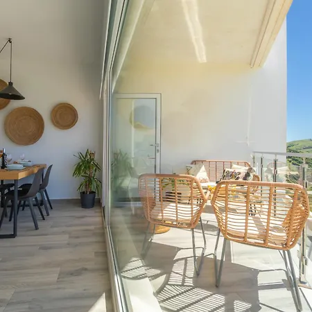 Views, Terrace & Pool - Fibre Wifi - Simplytarifa Tarifa